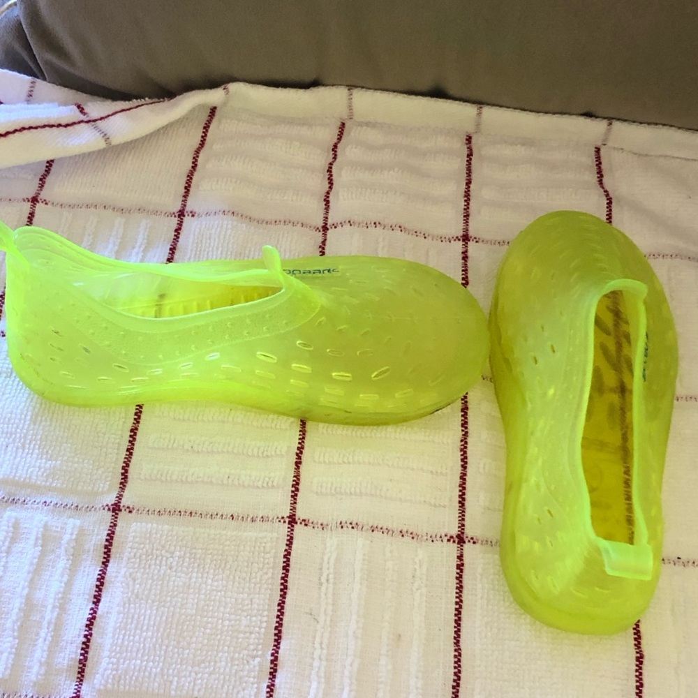 Speedo pool/water shoes- Toddler size 7/8